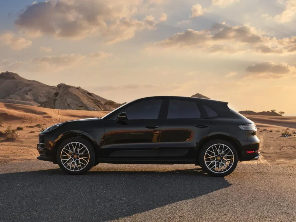 Porsche Macan Sports — 4 of 9