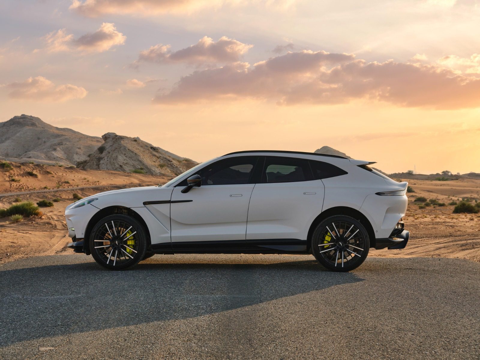 Aston Martin DBX 707 — 4 of 9