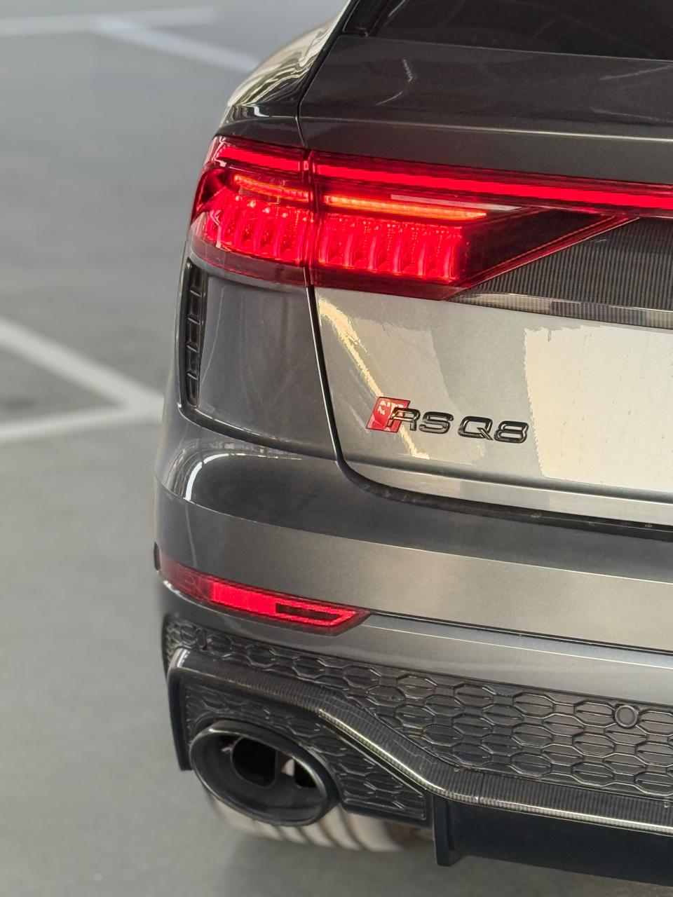 Audi RSQ8 — 5 of 7