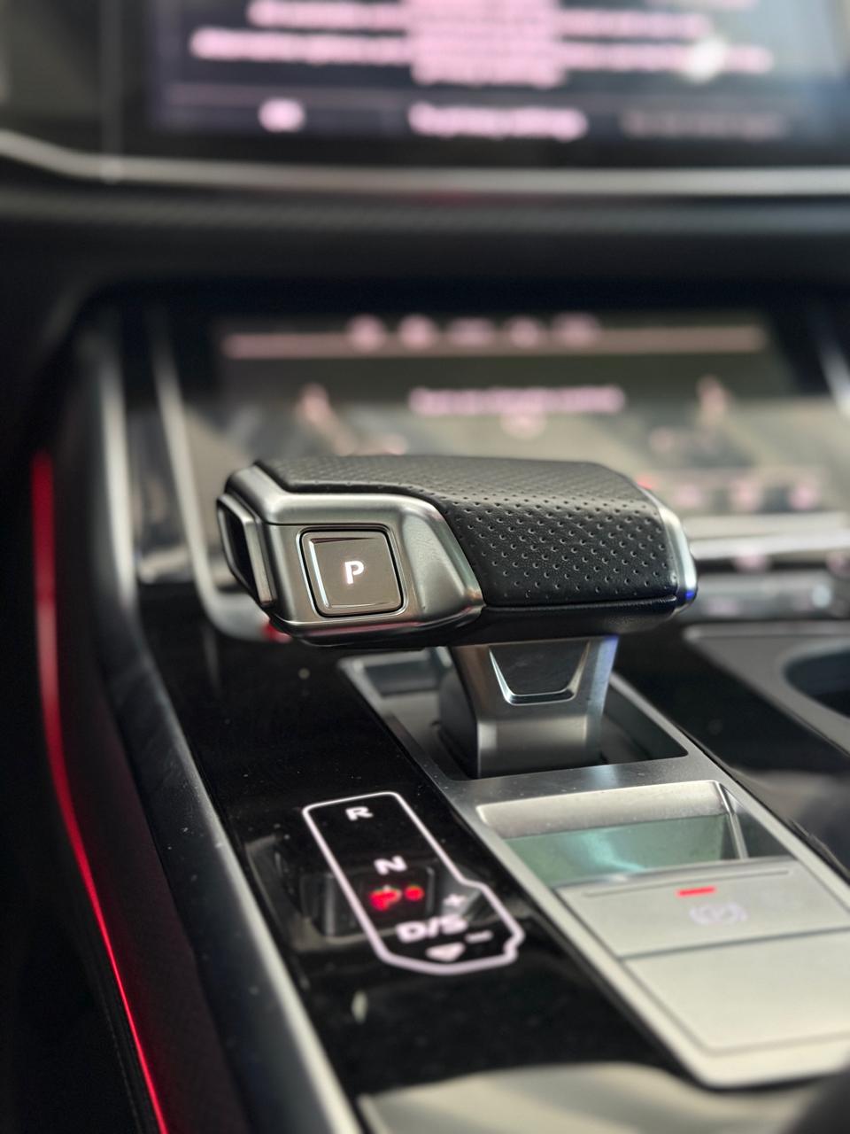 Audi RSQ8 — 7 of 7